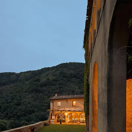 Presas Apartment